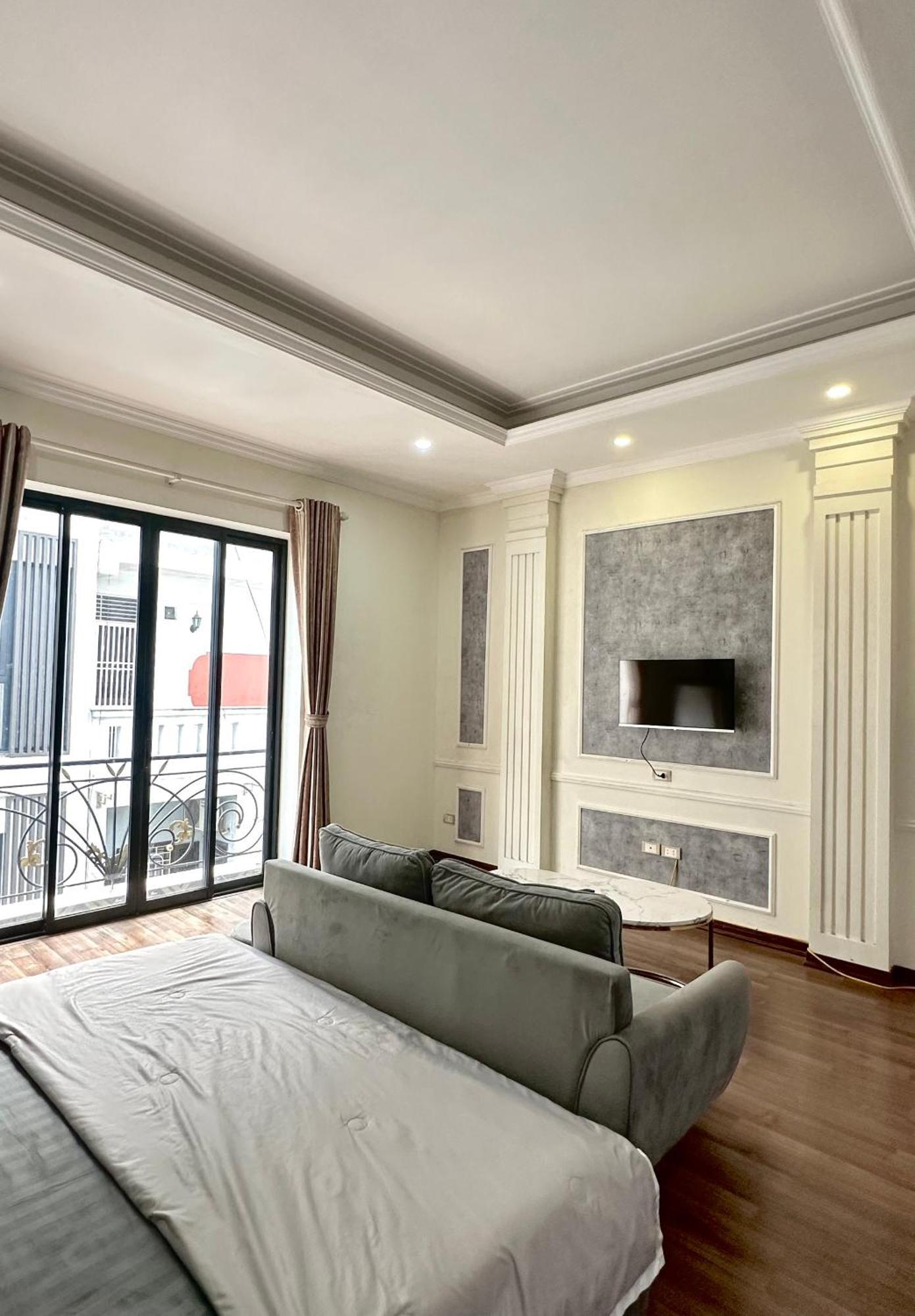 B&o - 40m Large Room, Full Amenity, Peaceful Appartement